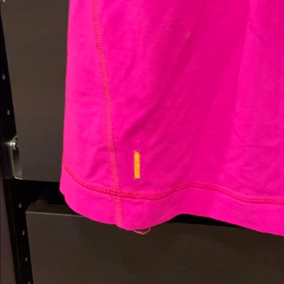 Lucy workout shirt - Picture 5 of 5